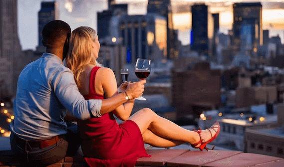 Sugar daddy português em encontro moderno
